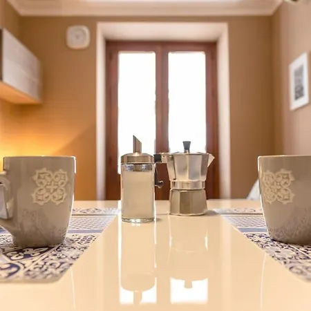 Apartment The Chic House , Cir: 19082053c213726 *