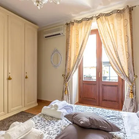 The Chic House , Cir: 19082053c213726 Apartment *