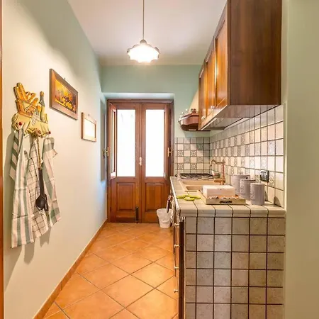 The Chic House , Cir: 19082053c213726 Apartment